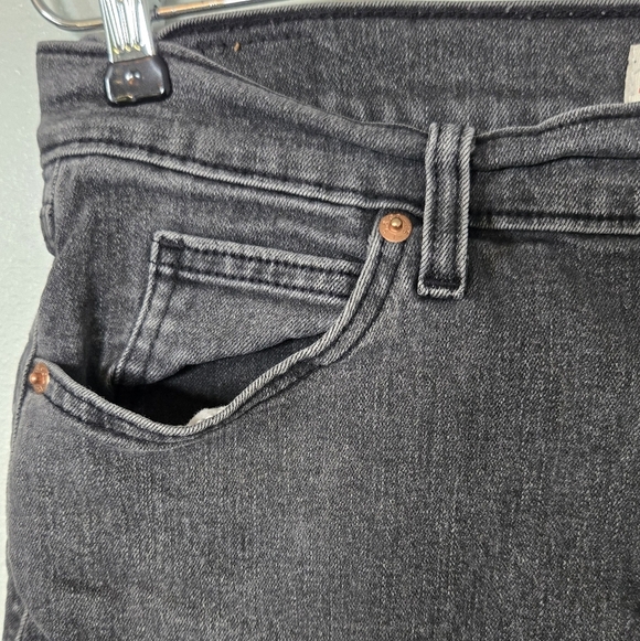 Signature Levi Strauss Black Jean Shorts - Picture 3 of 4